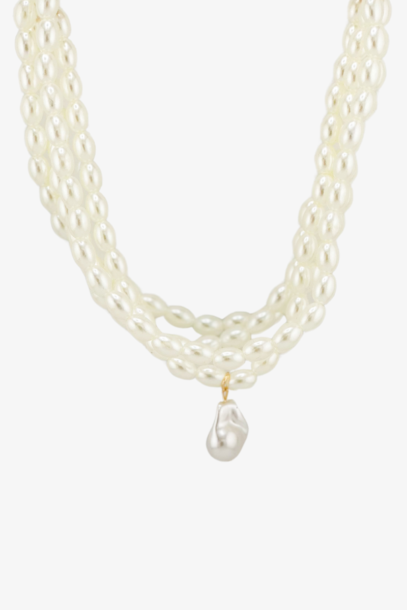 Massive Pearl Choker