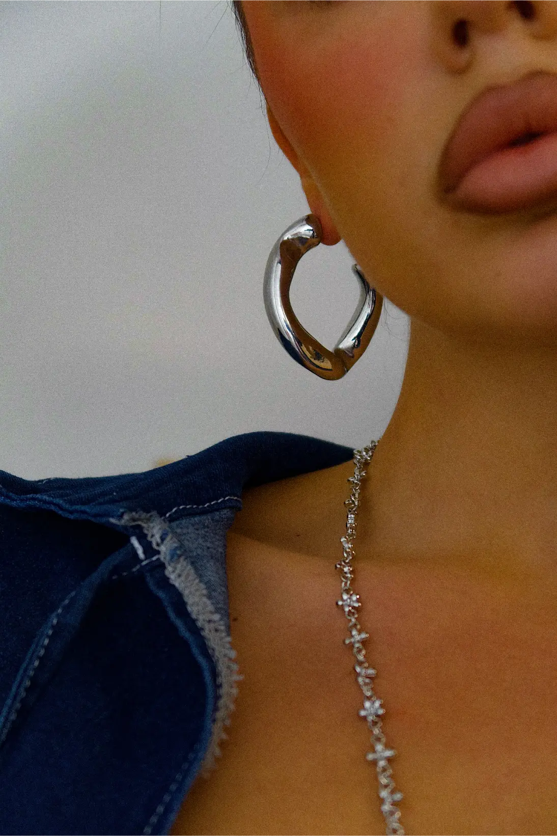 Kolczyki Twisted Circle Silver